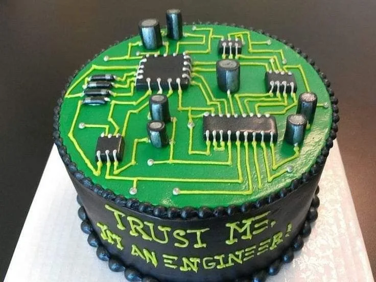 Custom: computer-cake-001